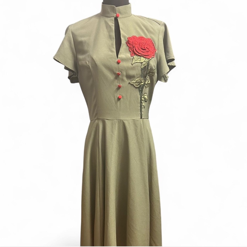 Unique Vintage Olive Green Dress with Embroidered Red Rose Applique - Picture 2 of 8